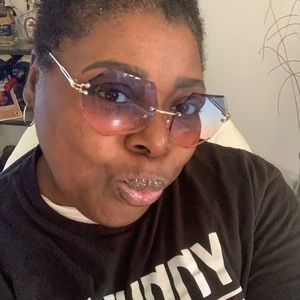 Meet your Posher, Cheryl